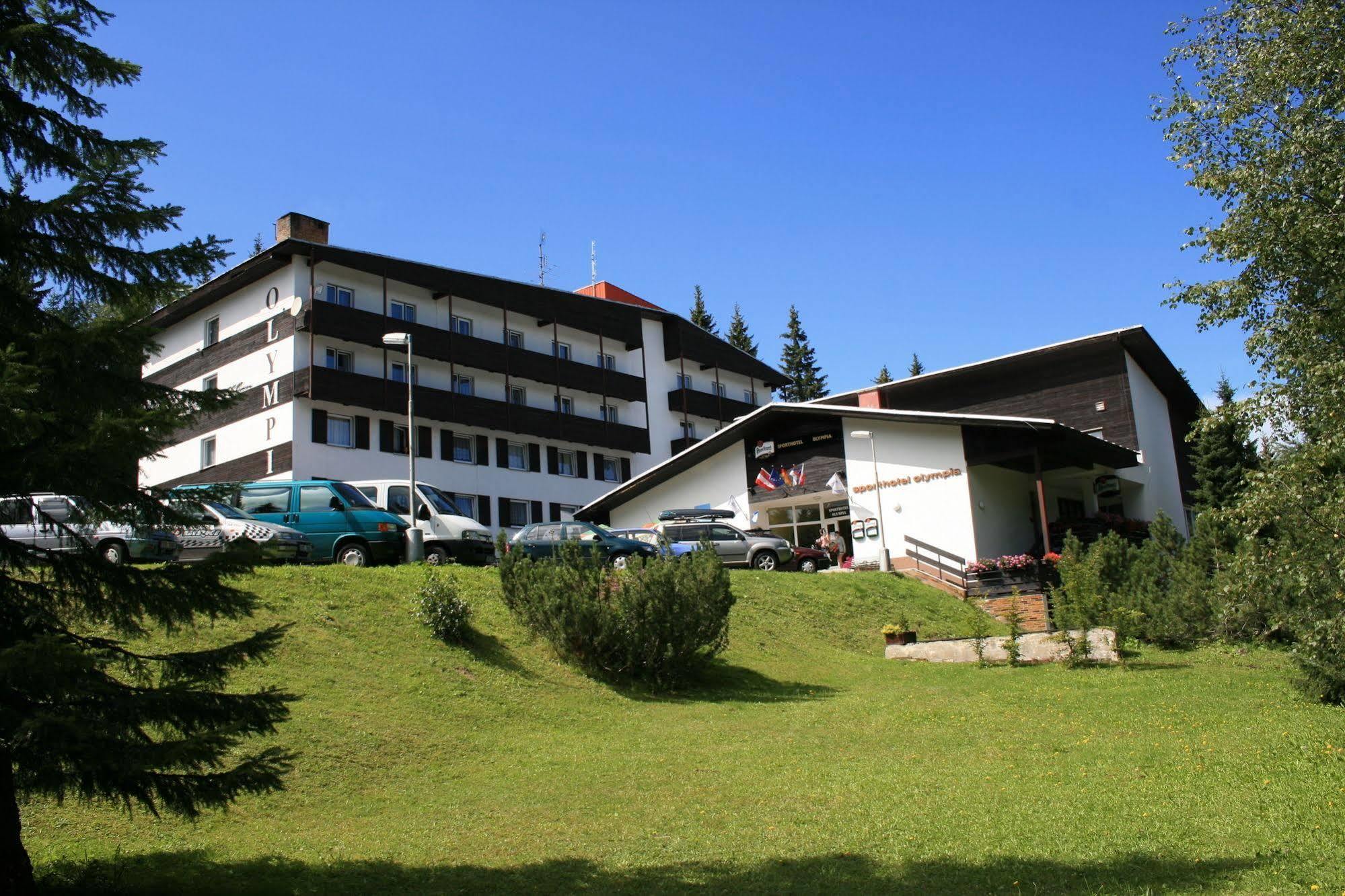 Sporthotel Olympia Stachy Екстериор снимка